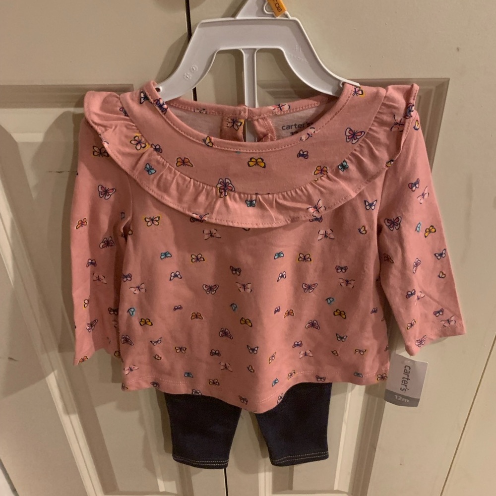 Carter’s two piece set